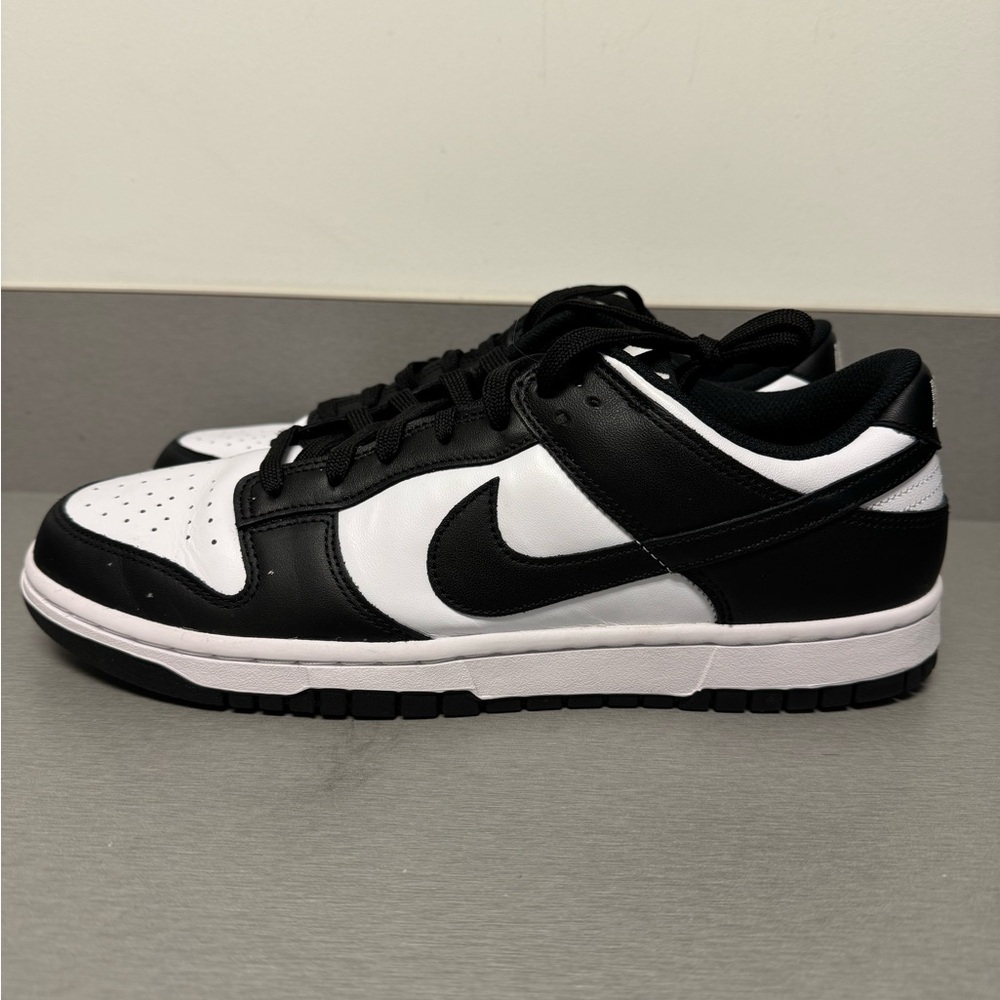 Nike Dunk Panda size 11.5 women’s/9.5 men’s